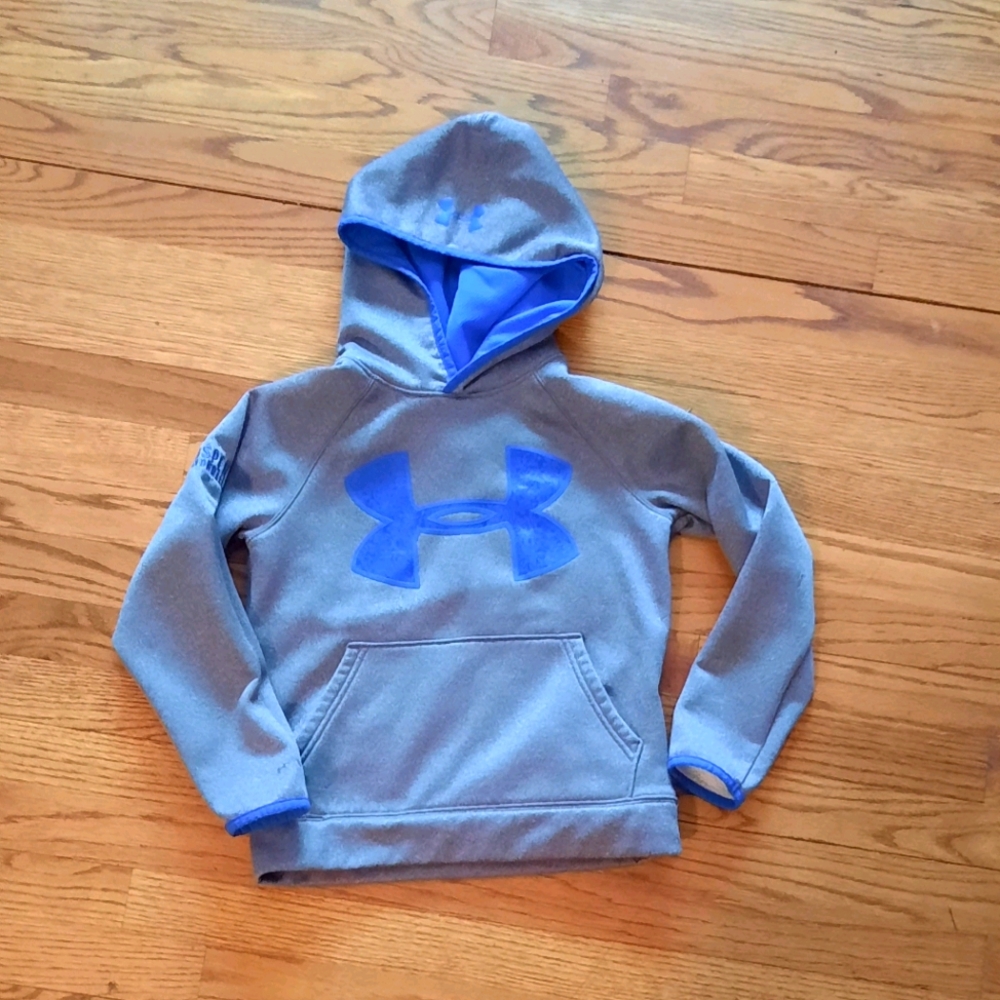 Under armour sweatshirt